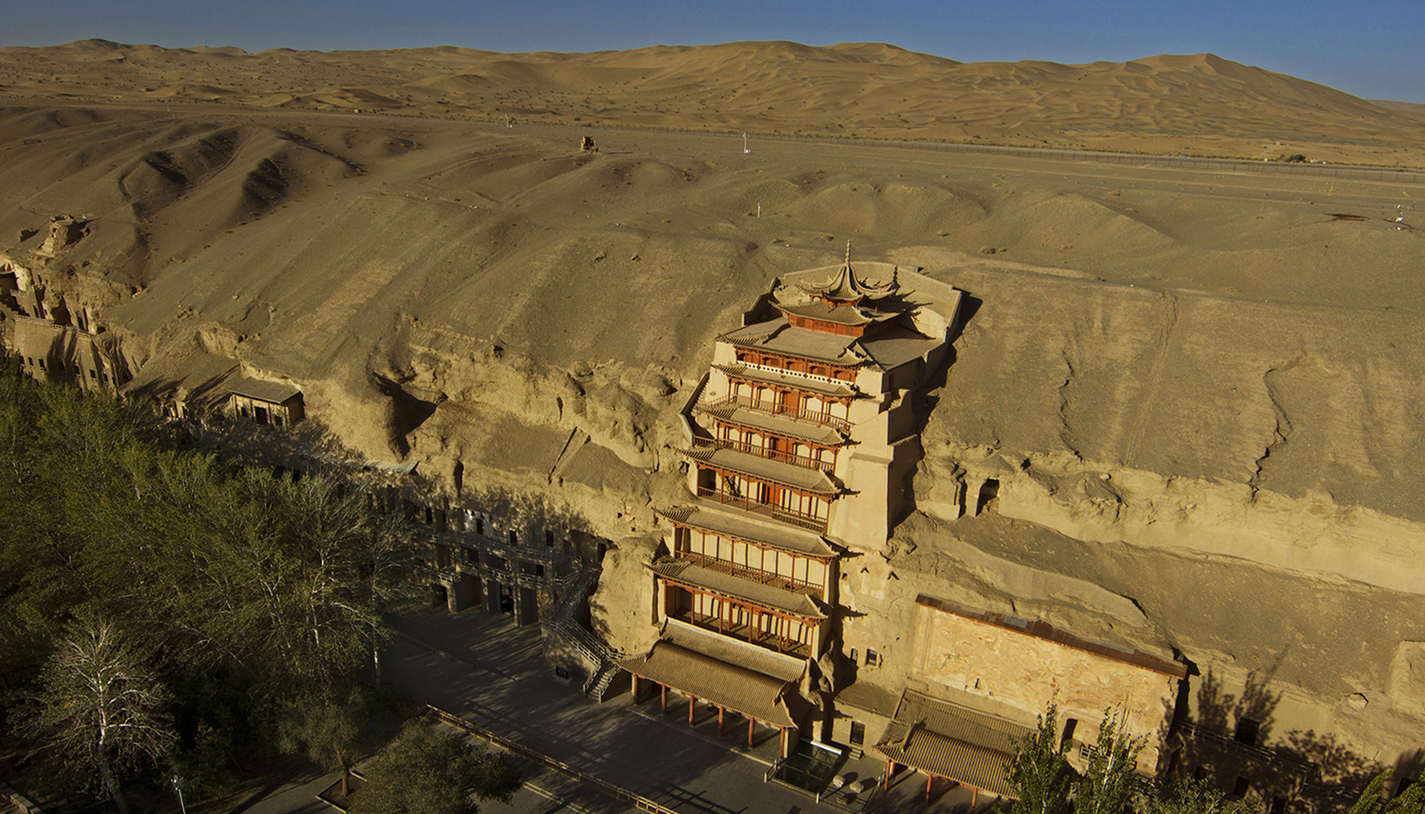 甘肃小巷中的绝美特色小店